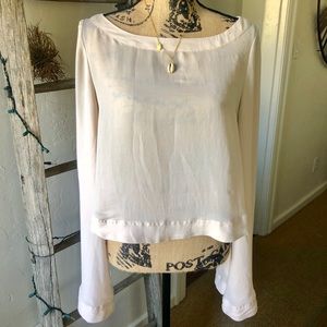 Free People shirt and Maison Scotch necklace 😍